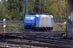 Die 185 535-2 von Crossrail steht auf dem Abstellgleis in Aachen-West.