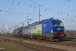 Doppeltraktion, mit den Siemens Vectron 193 496-7 und 193 713-5 wird in der Abstellanlage beim badischen Bahnhof abgestellt.