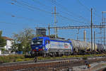 Siemens Vectron 193 490-0 durchfährt den Bahnhof Pratteln.