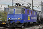 Re 421 373-2 der WRS durchfährt den Bahnhof Pratteln.