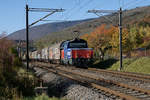 Herbstliche Stimmung bei Cressier am 12. November 2019 mit der Eem 923 022-8 .
Foto: Walter Ruetsch