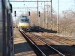 750 183-6 ∙ Kreuzung der Regionalzge im Bahnhof Bajč/ung.