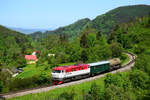 Die T478 2011 mit dem Feuerwehr-Löschzug (nach einem Dampfzug) kurz vor Turček (Turz).
Turček, 27.05.2023.