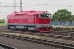 Mit ein klein Bisschen Regen durchfahrt am 25 Juni 2022 T478 3300 (ex ZSSK 753 300) Bratislava hl.st.