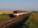 Die 754 033mit einem Os am 21.09.2018 unterwegs bei Turčianske Teplice.