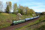 Der Güterzug, den ich mir schon lange gewünscht habe. Die 183 041  Rakaňa  ist mit einem Kesselwagenzug kurz vor Liptovská Teplá.
07.04.2024. 
