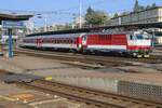 ZSSK 350 012 steht am 19 September 2024 abfahrtbereit in Bratislava hl.st. mit ein Rychlyk nach Zilina in vielleicht deren letzten Dienstjahr. 