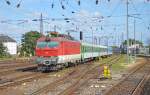 350 016-2 mit EC 274 „Slovan“ („Der Slawe“) Budapest – Prag fhrt in Bratislava hl.