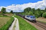 383 207 mit einem Autoleerzug am 24.05.2020 bei Seestetten.