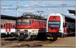 240 013-3 und  951 001-7 mit Regionalzug (Os) nach Kuty in Bratislava Hlavná Stanica.