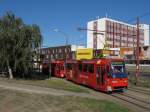 Tw.7301+Tw.7302 der Type T3S in Raca auf der Fahrt nach Dubravka.Die Type T3S entstand 1998-1999 durch Modernisierung von zwei T3 Triebwagen,die neue Stirnfronten,Auenschwenktren,komfortablere