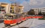 Die Tw.7845+7846 und 7791+7792 warten in der Wendeschleife Zlate Piesky ihre Ausgleichszeit ab.(31.12.2014)