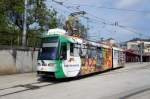 Slowakei / Straßenbahn Bratislava: Tatra K2S - Wagen 7118 ...aufgenommen im Mai 2015 am Hauptbahnhof von Bratislava.