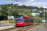 Am 11. August 2016 ist Škoda 30 T 7517 als Linie 6 bei Botanická záhrada in Richtung Karlova Ves unterwegs. 