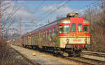 SŽ 814-037 fährt durch Maribor-Tabor Richtung Maribor HBF.