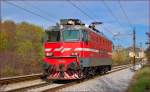 SŽ 342-010 fährt als Lokzug durch Maribor-Tabor Richtung Tezno Verschiebebahnhof.