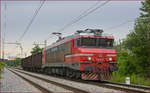 SŽ 363-019 zieht Güterzug durch Maribor-Tabor Richtung Norden. /16.6.2020