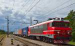 S 363-010 zieht Containerzug durch Pragersko Richtung Norden. /28.9.2012