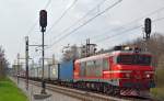 S 363-032 zieht Containerzug durch Maribor-Tabor Richtung Norden.