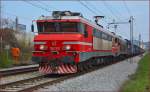 SŽ 363-011+363-? Ziehen Containerzug durch Maribor-Tabor Richtung Koper Hafen. /26.3.2014