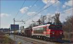 SŽ 363-032 zieht Güterzug durch Maribor-Tabor Richtung Norden. /17.3.2016