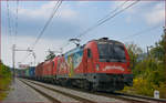 SŽ 514-013 zieht Containerzug durch Maribor-Tabor Richtung Norden. /17.9.2020