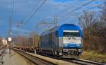 ADRIA Transport 2016 920 ’Irena’ zieht einen fast lehren Containerzug durch Maribor-Tabor Richtung Hafen Koper.