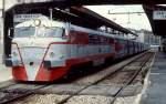 Mit einer Talgo III-Garnitur ist die 352 009-5  Virgen de Gracia  im März 1986 in San Sebastian/Donostia eingetroffen.