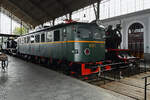 Anfang November 2022 war im Eisenbahnmuseum Madrid die 1944 gebaute Elektrolokomotive 7420 (274-020-0) ausgestellt.