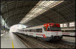 Fast ausschließlich Triebzüge der Renfe-Baureihe 446/447 fahren den Kopfbahnhof Bilbao Abando an. 12.08.2023