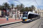 Metro / Tram Valencia: Straenbahn- Wagen 4225 an der Haltestelle Grau - Canyamelar.