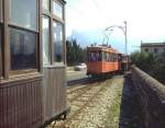 Kreuzung der Tram an der einzigen Kreuzungsstelle auf der knapp 5 km langen Strecke zum Hafen.(Archiv P.Walter)