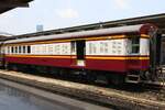 บทพ. 1 (บทพ. =BVS./Bogie Van & Second Class) am 02.Mai 2024 in der Hua Lamphong Station.