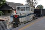 Am 06.Dezember 2024 waren in der Ratchaburi Station einige Fahrzeuge von AS (AS =Associated Engineering (1964) Co., Ltd.) abgestellt, darunter auch dieser Schwerkleinwagen der Type TMC200B mit der