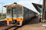 ORD 281 (Hua Lampong - Kabin Buri) mit dem THN 1106 als erstes Fahrzeug am 05.Dezember 2024 in der Preng Station.