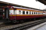 บชส. 1086 (บชส. =BTC./Bogie Third Class Carriage) am 07.April 2022 in der Hua Lamphong Station.
