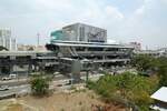 MRT Pink Line (PK) Nonthaburi Civic Center Station (PK01) am 25.März 2024.