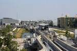 Zwischen der Si Udom Station (YL16) und der Si Lam Station (YL17) befindet sich das MRT Yellow Line Maintenance Center.