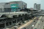 MRT Pink Line (PK) Nonthaburi Civic Center Station (PK01) am 25.März 2024.