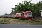 QSY 5219 (Co'Co', de, CRRC Qishuyan, Bj.2021) fährt am 22.März 2023 mit dem SpExp 10 nach Krung Thep Aphiwat aus der Chiang Mai Station.