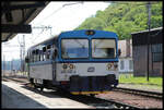 Auf mich als Fahrgast wartet hier am 5.6.2024 um 11.06 Uhr im Bahnhof Kralupy nad Vltavou die CD Brotbüchse 809249-6 nach Neratovice.