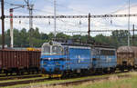 240 063 und 240 064 warten am 19.06.18 in Cheb auf neue Aufgaben.