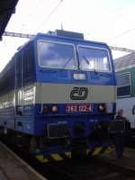 BR 362 122 im Banhof Breclav vor R-Zug in Richtung Praha; Juli 2006