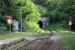 Gleich bei der Haltestelle Prudka zastavka liegt der Doubravnický Tunnel.