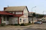 Vorplatzansicht des Bahnhof Zlin stred am 20.Juli 2019.