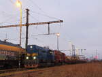 Die T448 0763  und IDS 740 518 am Schwellenzug nach Luby u Chebu. Aufgenommen am 13.12.2024 in Trsnice