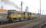 740 681-2 + 740 618-4 AWT bei Durchfahrt im Bereich des Ostrauer Hauptbahnhofes; 18.04.2012 