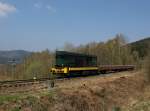 Die 740 657 mit einem Schwellenzug am 24.04.2015 unterwegs bei Zelená Lhota.