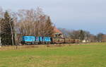 Die 742 179 und 742 194 an der Übergabe Mn 84000 von Liberec nach Frydlant hatten in Raspenava 3 beladene Holzwaggons aufgenommen.