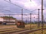 Eine Tschechische 742 218 im Bahnhof Chomutov, am 20.05.06